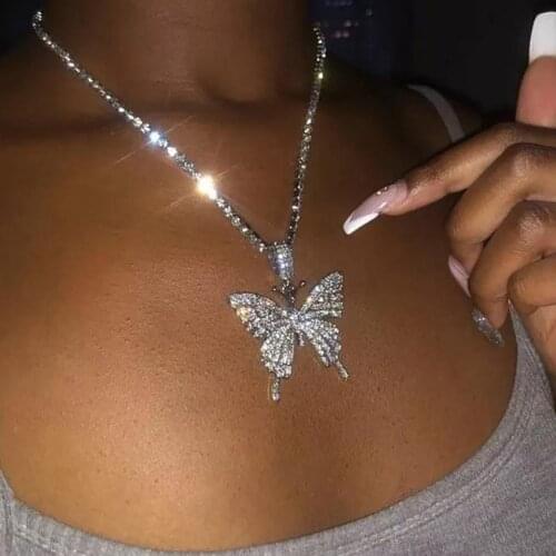 2021 New Fashion Golden Rhinestone Big Butterfly Necklace Ladies Necklace Pendant Bohemian Sexy Jewelry Gift Wholesale