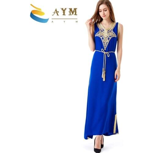 Muslim long skirt embroidered robe Arab ladies Middle Eastern womens short-sleeved big swing dress