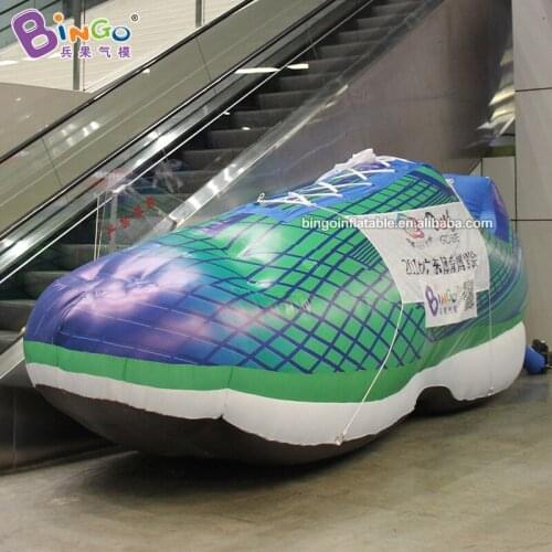 Personalized inflatable 5.2m sports shoes with blower / big shoes model air filled advertisting for shoe store toys