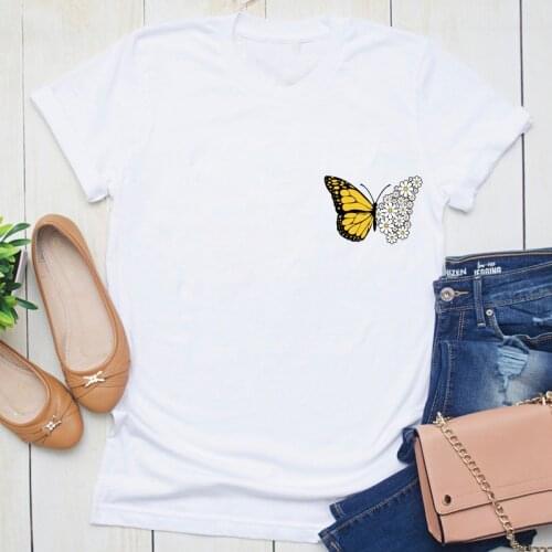 Colored Daisy Butterfly T-shirt Aesthetic Women Short Sleeve Graphic Boho Nature Tops Tees Cute Wildflower Hippie Tshirt