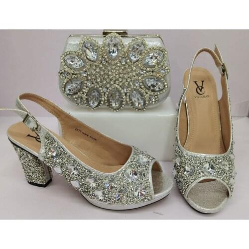 Latest Summer New Coming Silver Color High Heels Shoes and Bag to Matching Decorate with Rhinestone Slipper for Royal Wedding
