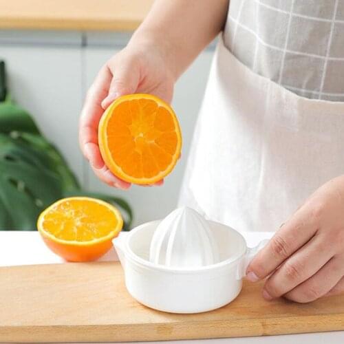 1Pcs Kitchen Accessories Manual Plastic Fruit Tool Orange Lemon Squeezer Juicer Machine Portable Citrus Juicer