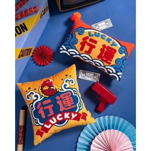 Velvet Tufted Koi Cushion Joy Chinese Traditional Lucky Fish Embroidery Cushion Cover Sofa Chair Bedding Decor Pillow