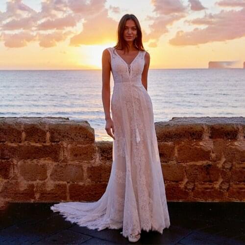 Sexy V-neck Sleeveless Applique Mermaid Open Back Beach Bridal Gowns Wedding Dresses Formal Skirts