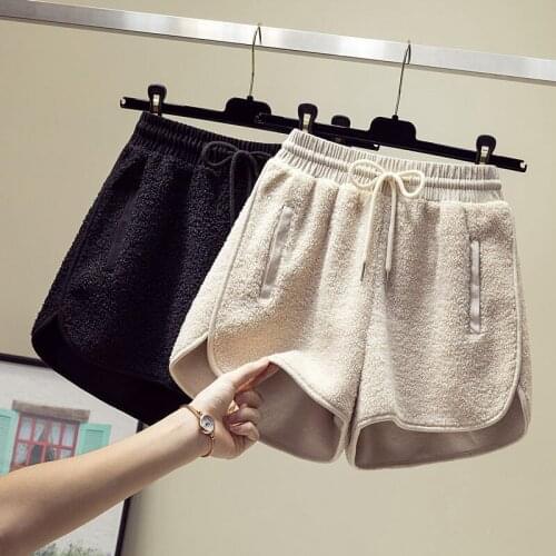Large Size Shorts Womens Autumn and Winter Fashion Wild Lamb Woolen Elastic Waist Wide Leg Short Boots Pantalon Femme f2513