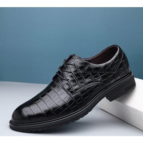 2021 New Mens Business Leather Shoes Top Layer Cowhide Spring and Autumn Breathable Casual Shoes Genuine Leather Oxford Brogues