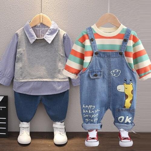 Childrens clothing baby boys clothes pure cotton plaid two-piece car printing jacket letter jeans casual sports baby suit