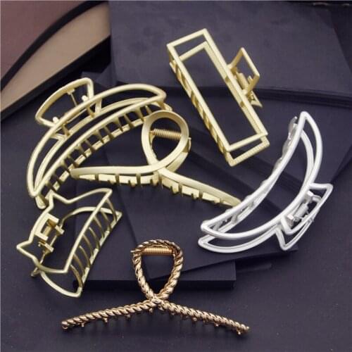 Geometric Metal Clips Hair Claws bath Hairpins for Women Barrettes Large Catch Clip Jewelry Accessories Ornaments