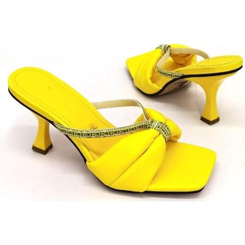 Wonderful Yellow Thin Heel 7.5CM Women Shoes With Rhinestone Decoration African Dress Pumps For Party CR504
