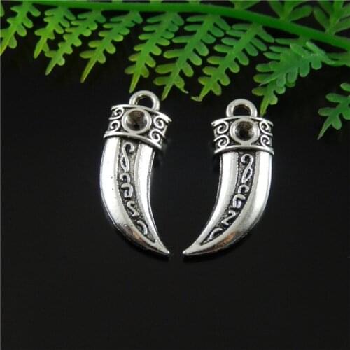 GraceAngie Wholesale 20pcs Imitation Wolf Tooth Shape Pendants Charms Silver Color Finding Jewelry Key Chain Accessary