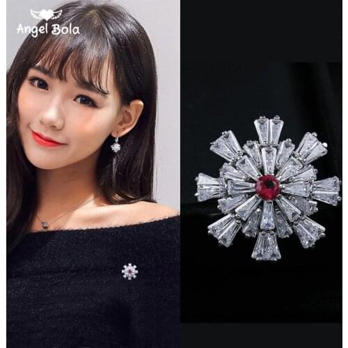 Angel Bola Flower Brooches For Clothes