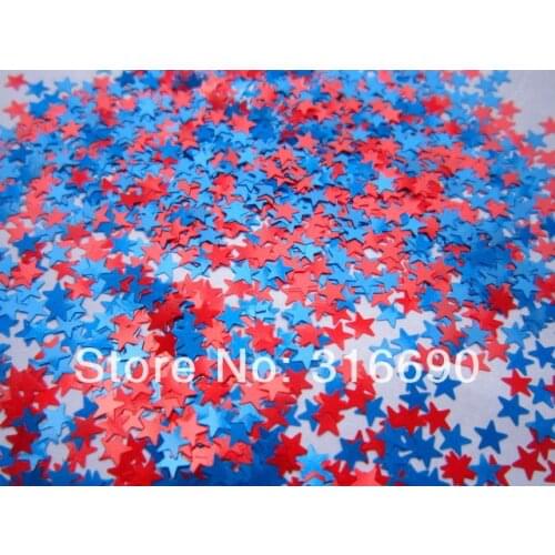 Mix blue and red glitter for nail decoration