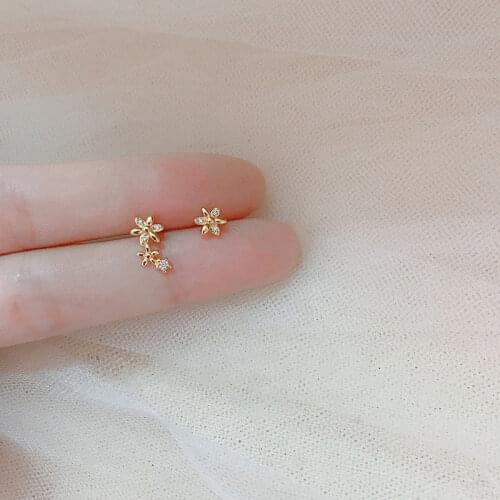 LIVVY Women's Gold Earrings