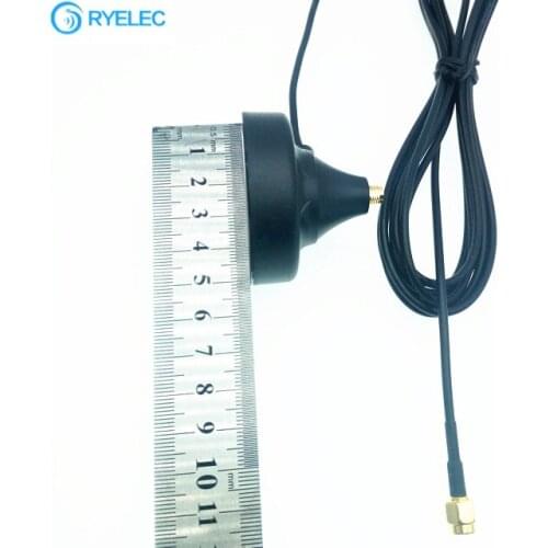 Magnetic base mount multiband antenna with SMA male connector for car