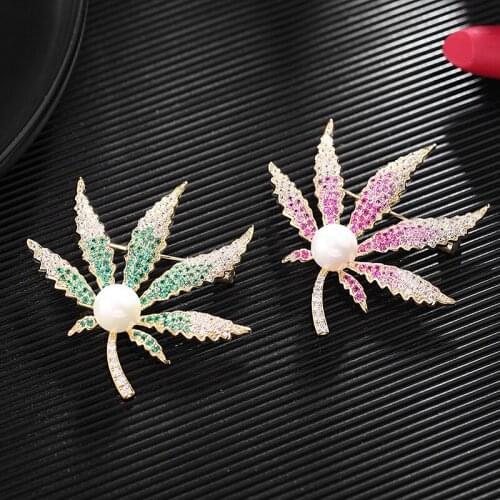 OKILY New Delicate Red Cubic Zircon Plant Brooch Pin for Women Wedding Accessories Beautiful Maple Leaf with Pearl Brooches