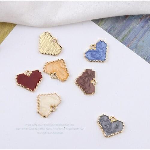 Wholesale 50pcs/Lot 15*18MM Gold Tone Metal Alloy Lovely Heart Pendant Charms Drop Oil DIY Jwelry Findings Ornaments Charm Decor
