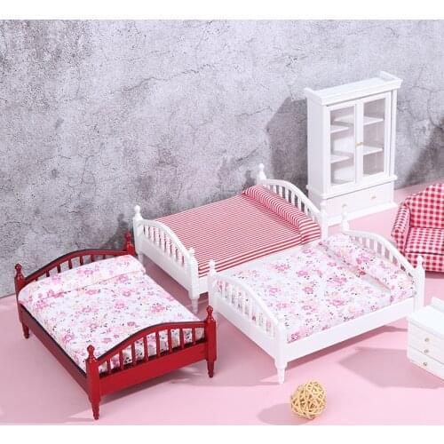 New Arrival Doll House Mini Furniture Bedroom Micro Scene Model European Style Wooden Fabric Double Bed
