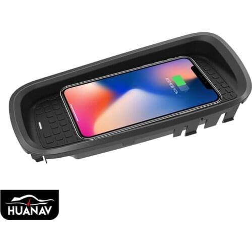 QI Car Wireless Charger For Lexus CT 2015-2017 Intelligent Infrared Fast Wireless Charging Car Phone Holder for iphone Samsung