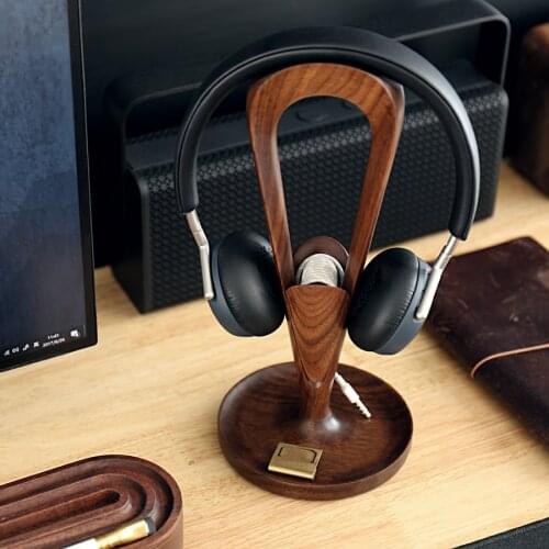 Fashion wooden craft design new walnut earphone display stand earphone desktop stand storage rack