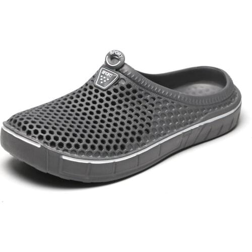 2020New Summer Men Sandals Fashion Hollow Out Breathable Outdoor Beach Sandals Flip Flops EVA Massage Slippers Garden Shoes