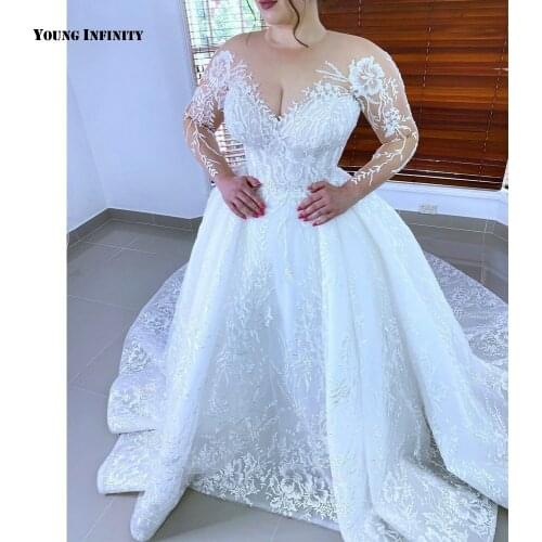 Chamourous Ball Gown Wedding Dresses 2021 Long Sleeves Bridal Gown Button Back Scoop Chapel Train Applique White Plus Size Bride
