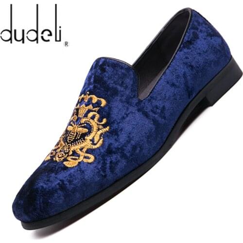 2020 Wedding Dress Shoes Casual Men Loafers New Big Size Lazy Peas shoes Embroidery Moccasins Shoes Suede Leather shoes Zapatos