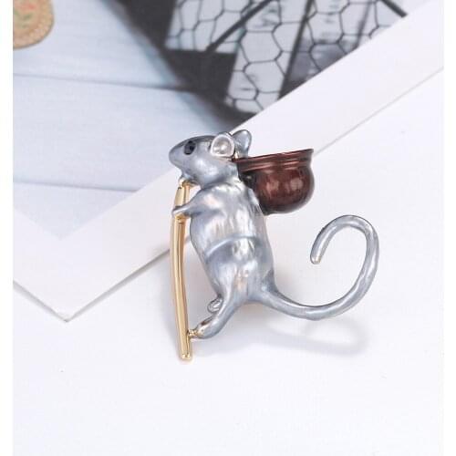 Lovely Cartoon Rats Enamel Brooch Cute Animal Mouse Pins Bag Clothes Button Buckle Badge Cool Party Gift Jewelry Wholesale