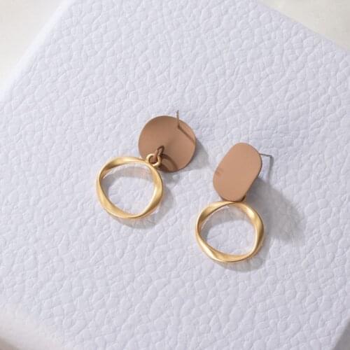 2021 New Brown Earrings Classic Retro Matte Frop Earrings Female Metal Fashion Statement Pendant Earrings Jewelry Party