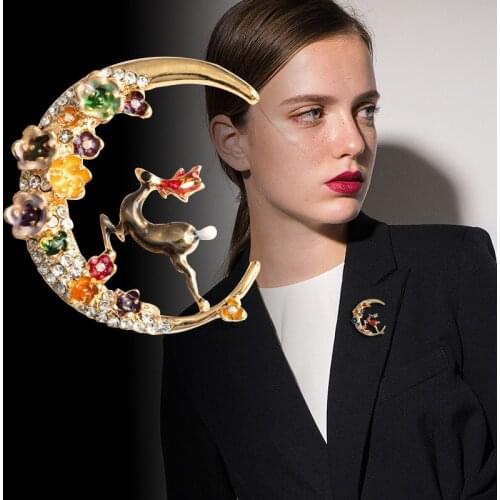 Golden Color Crystal Moon With Flower Brooches Women Men Crescent Deer Weddings Banquet Brooch Pins Gifts