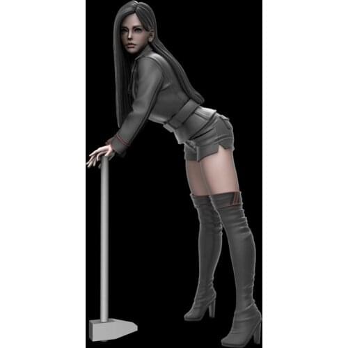 Resin Figure 1/12 modern woman warrior stand with hammer Model Unassambled Unpainted Figure Building Kit