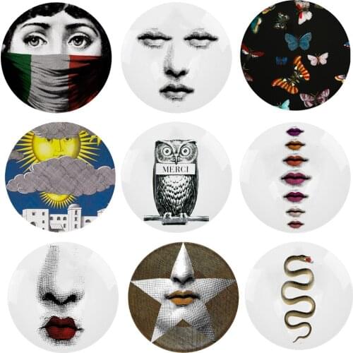 Newest Vintage Lady Face Red Lips Decorative Plate Morden Ceramic Wall Hanging Painting Dish Creative Wall Craft