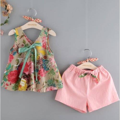 Bear Leader Grils Clothes 2017 Fashion Summer Style Girl Clothing Sets Sleeveless Floral Print Design Vest+Shorts for Kids Suit