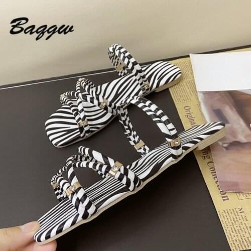 2021 New Color Cross Leopard Print Womens Slippers Flat Bottomed Casual No Lace Up Cuff Womens Slippers Large size Beach Shoes