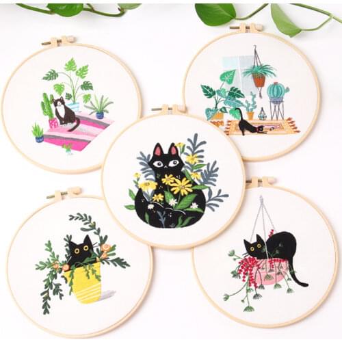 Flower/Cats Embroidery Starter Kit with Plastic Embroidery Hoop Cotton Linen Cloth Color Thread Art Needlework Sewing Craft Set