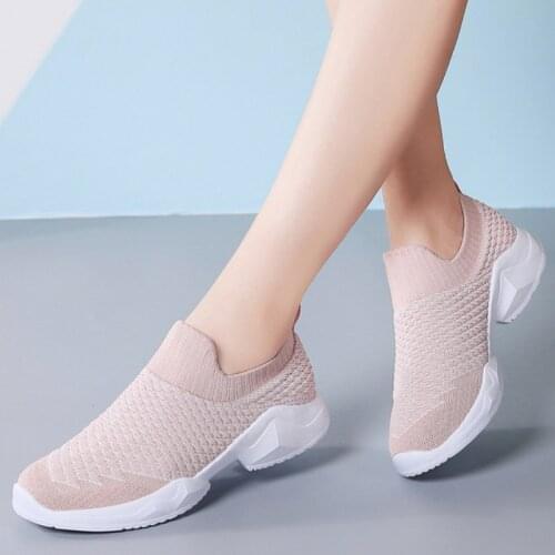 Spring Autumn Knitting Shoes Women Slip On Sock Sneakers Women Comfortable Walking Loafers Solid Color chaussure femme WSH4036