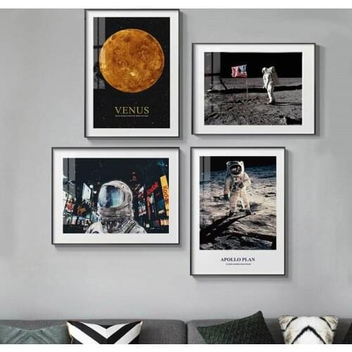 Picture On Wall Loft Astronaut Moon Decoration for Home Room Modern Canvas Painting for Interior Frameless Wall Art Prints