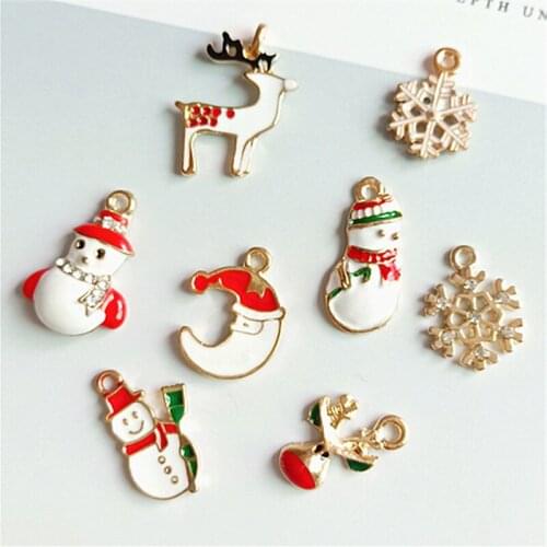 10pcs Lovely Christmas Series Alloy Enamel Charms Snowflake Elk Pendants Charms Bracelets DIY Jewelry Accessories Gifts YZ589
