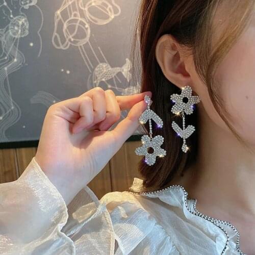 New spiral earrings female personality exaggerated ear hook web celebrity fashion atmosphere high sense female women