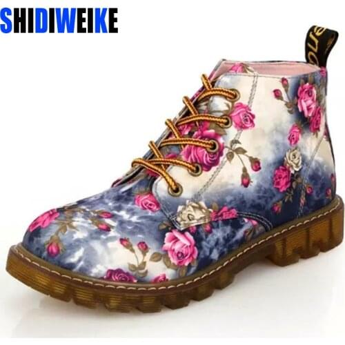 SHIDIWEIKE Fashion Women Boots Floral Printed Boots Soft Sole Ankle Boots Lace up Platform Shoes Woman B033