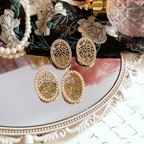 French celebrity ~ oval hollow gold rose Pearl 925 silver pin Earrings