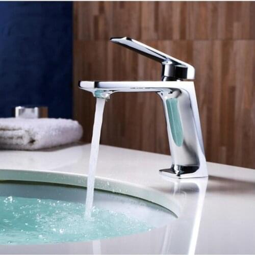 Basin Faucet Water Tap Bathroom Faucet Solid Brass Chrome Brass Cold & Hot Water Single Handle Water Sink Tap Mixer
