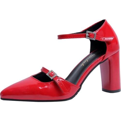 Womens shoes 2021 new fashion clasp decorative heels soft soles comfortable chunky heel non-slip sandals