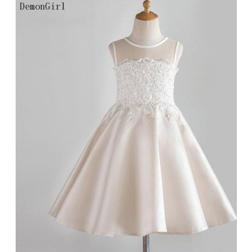 Beautiful Flower Girl Dresses Lace Appliques First Communion Dress Buttons Back Kid Cloth Custom Made