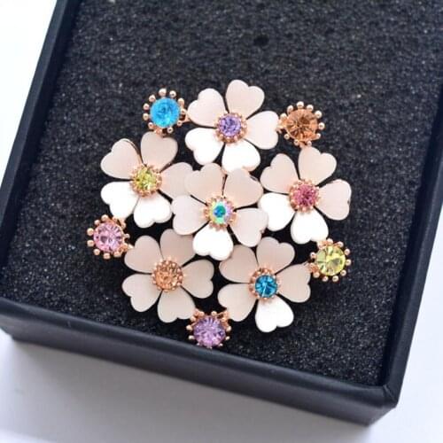 Diamond flower dresses bridal small pectoral flower brooch pin