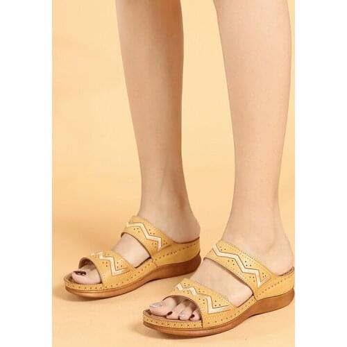 Summer retro massage insoles womens sandals non-slip slope with soft leather lightweight large size 36-43 womens slippers