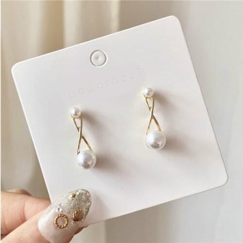 Punk 2019 Fashion New Earrings Temperament Simple Cross Pearl Girl Heart Earrings Ladies Wholesale Earrings Cute Earrings