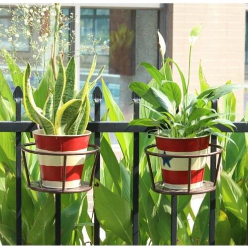European Style Balcony Iron Flower Stand Outdoor Hanging Potted Plant Flower Pot Rack Window Hanging Suspension Rack Basket Eur