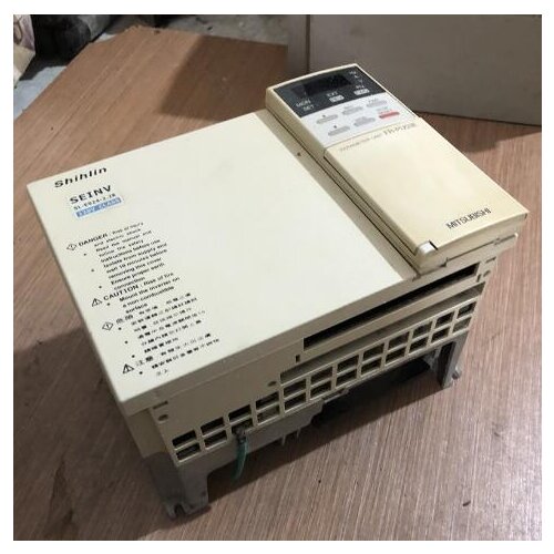 SL-E024-2.2K 2.2KW 220V inverter , used in good condition . 80% appearance new , good working , free shipping