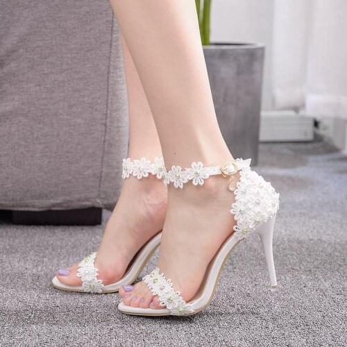 Summer Open toe crystal wedding shoes Ankle strap Buckle Sandals Pearl Flower party dress shoes white/red/pink Beads shoes woman