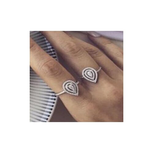 AAA cubic zirconia sparing bling tear drop cubic zirconia chain ring simple fashion jewelry